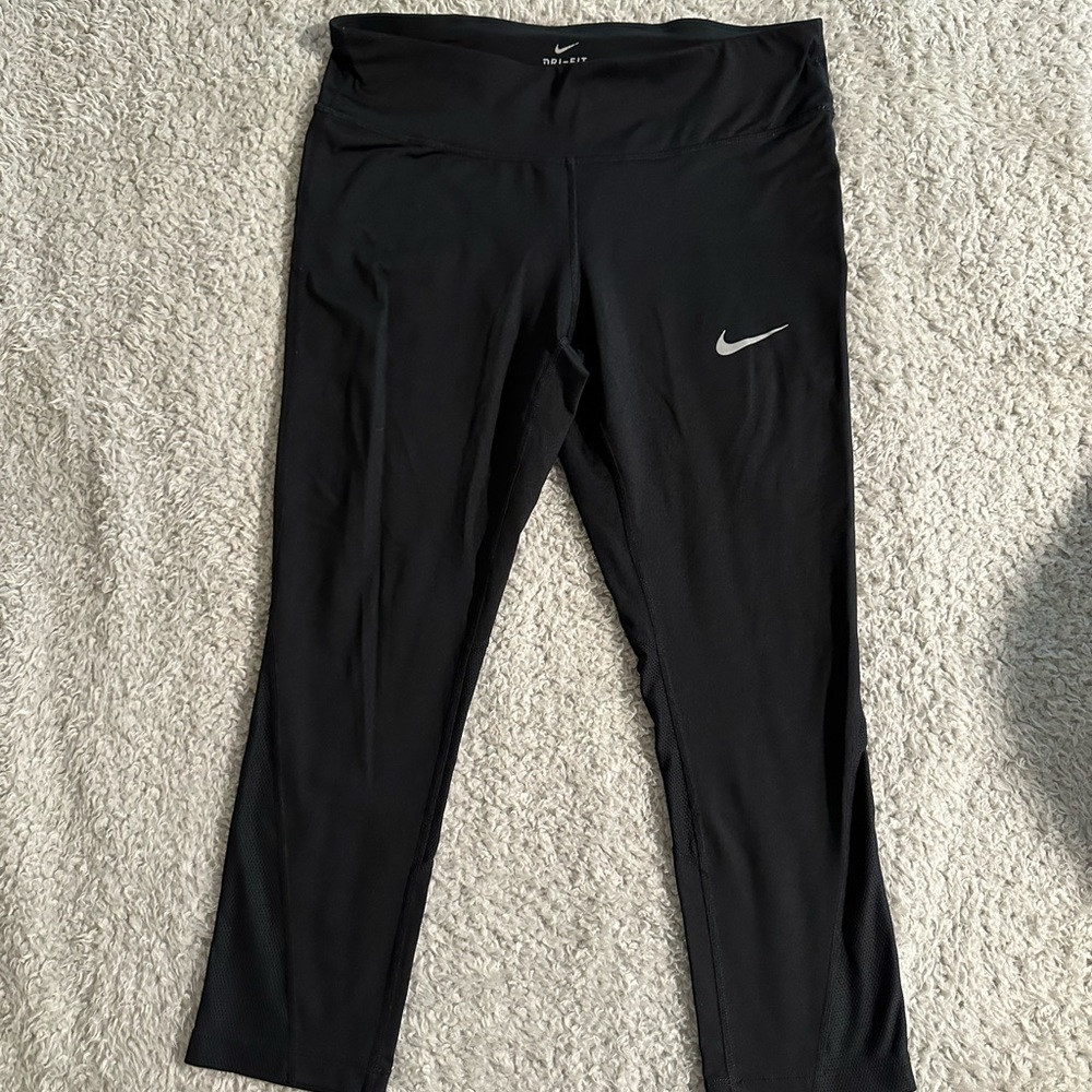 Nike dri-fit capris